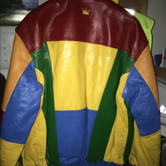 Jackets - Picture 12 of 16